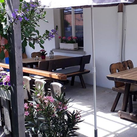 Hotel Restaurant Roessli Uetendorf Eksteriør billede