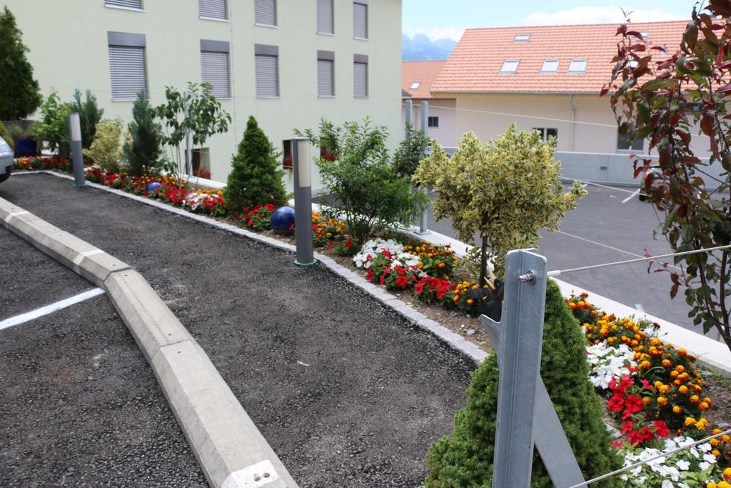 Hotel Restaurant Roessli Uetendorf Eksteriør billede