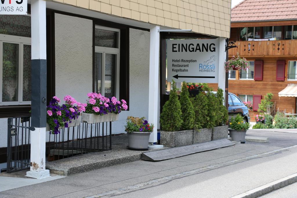 Hotel Restaurant Roessli Uetendorf Eksteriør billede