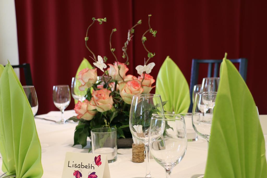 Hotel Restaurant Roessli Uetendorf Eksteriør billede
